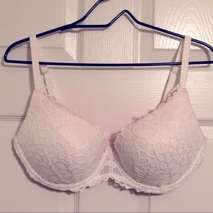 VS Pink push up lace bra